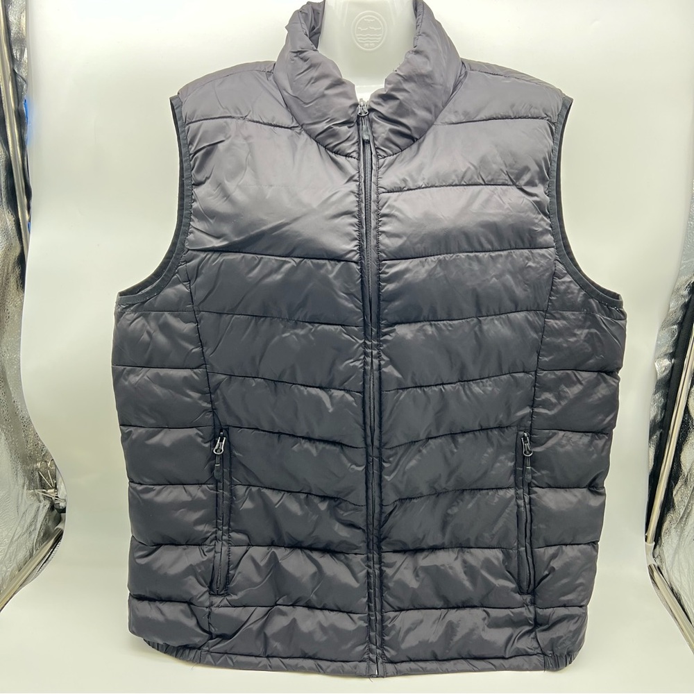 G.H. Bass & Co. Men’s Black Puffer Vest-Size L